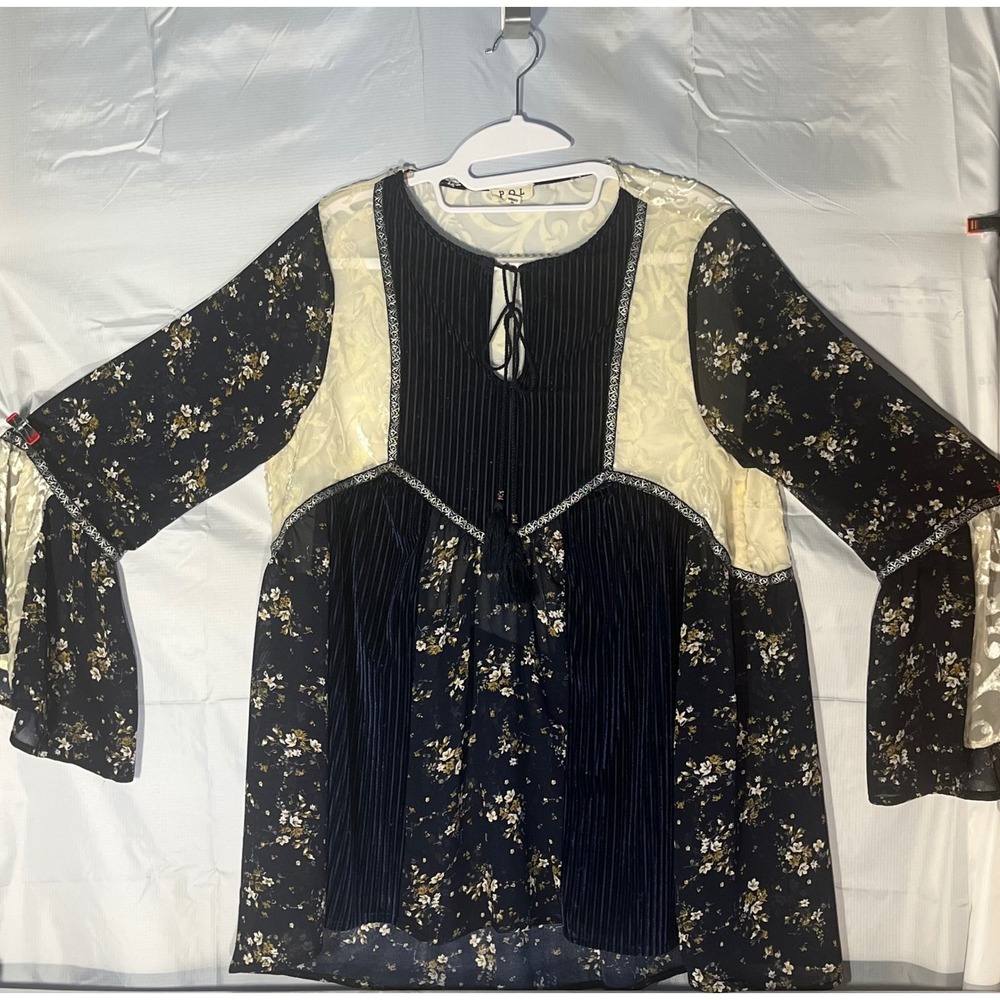 POL Womens Mixed Media Floral Velvet Burnout Bell Sleeve Boho Top Navy Cream S
